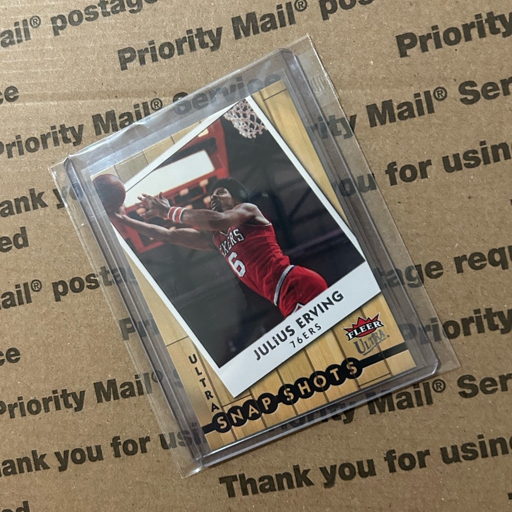 Julius Erving ‘07 Fleer Ultra “Snap Shots” Insert Card No. SS-30 - Picture 3 of 5